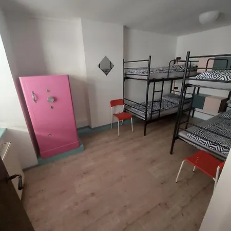 Hostel Schrott Bed&beer Brno