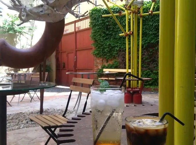 Hostel Schrott Bed&beer *